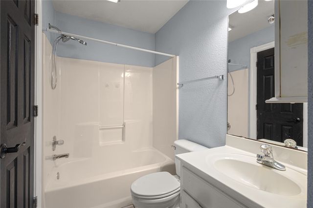 6219 W Southgate Court, Rogers, AR 72758