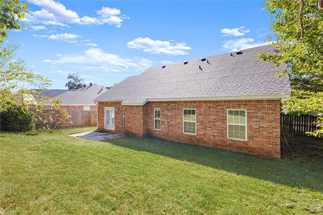 6219 W Southgate Court, Rogers, AR 72758