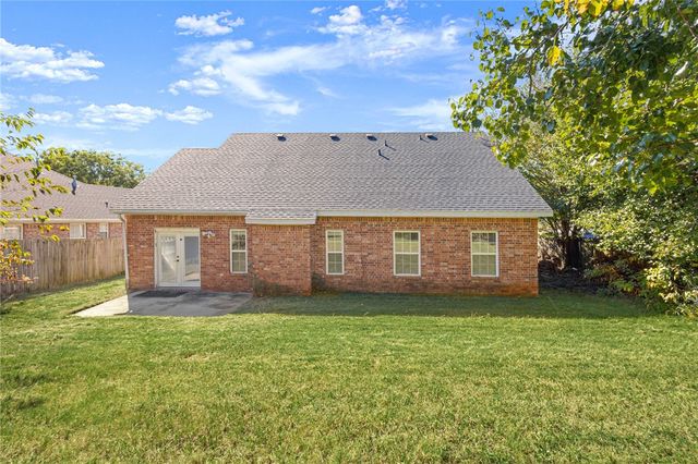 6219 W Southgate Court, Rogers, AR 72758