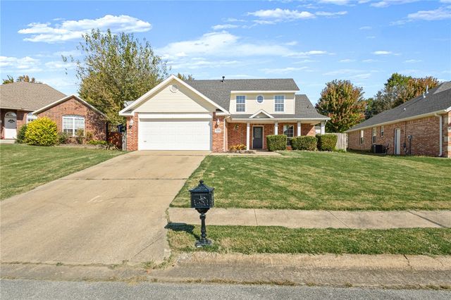 6219 W Southgate Court, Rogers, AR 72758