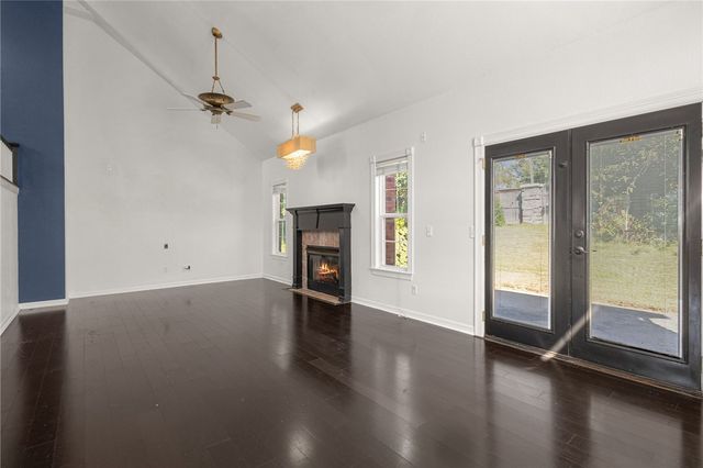 6219 W Southgate Court, Rogers, AR 72758