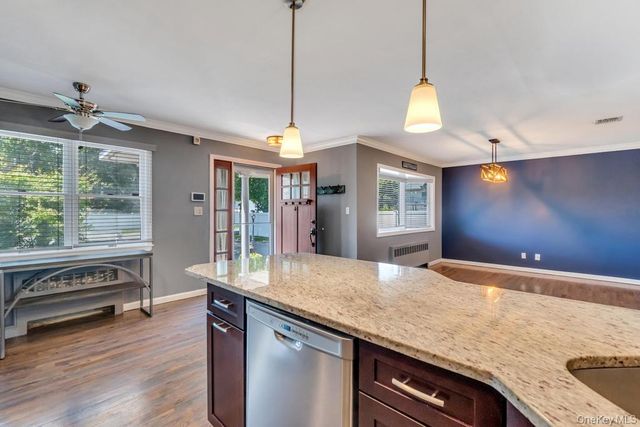3 Drake Lane, Kings Park, NY 11754
