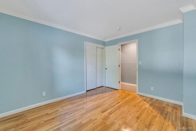 3 Drake Lane, Kings Park, NY 11754