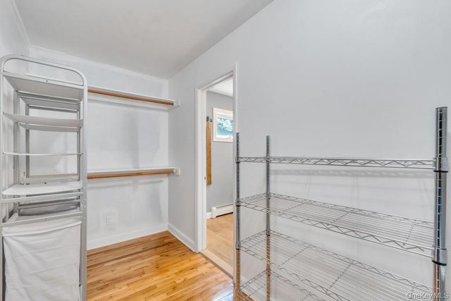 3 Drake Lane, Kings Park, NY 11754
