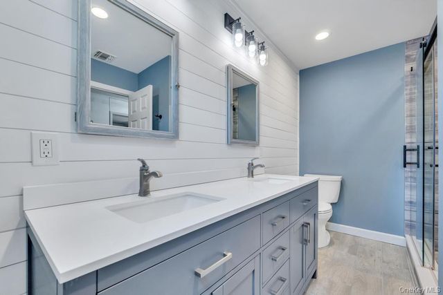 3 Drake Lane, Kings Park, NY 11754