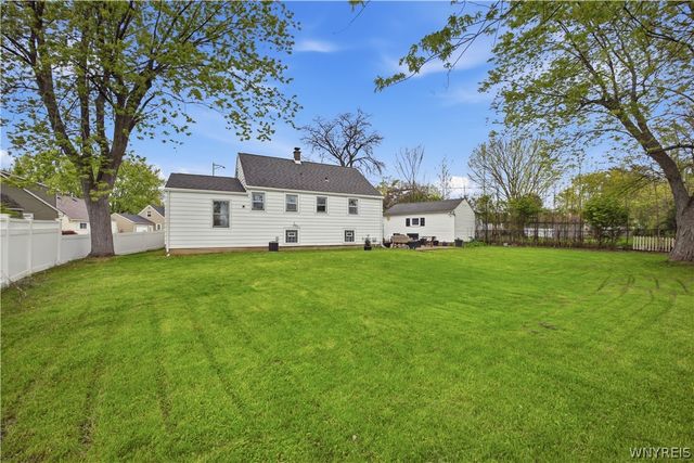 9 Willow Court, Cheektowaga, NY 14225