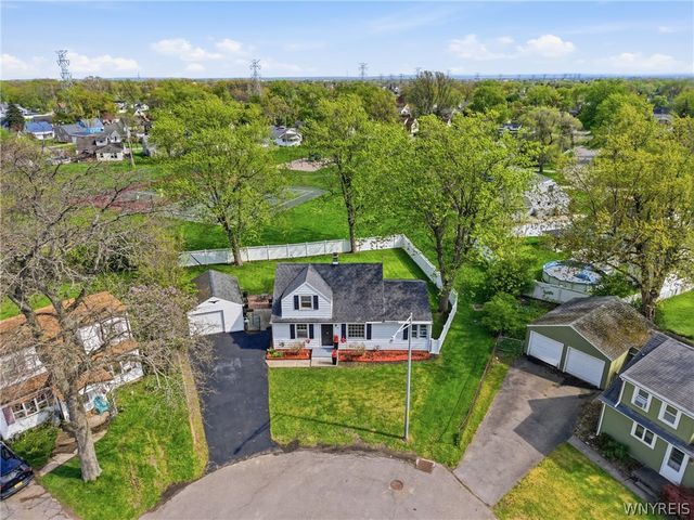 9 Willow Court, Cheektowaga, NY 14225