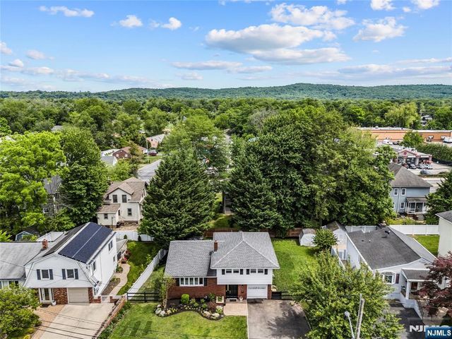322 Scharer Avenue, Northvale, NJ 07647