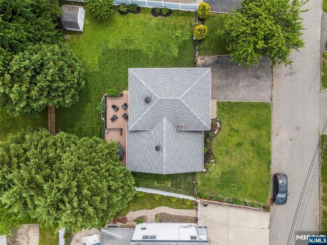 322 Scharer Avenue, Northvale, NJ 07647