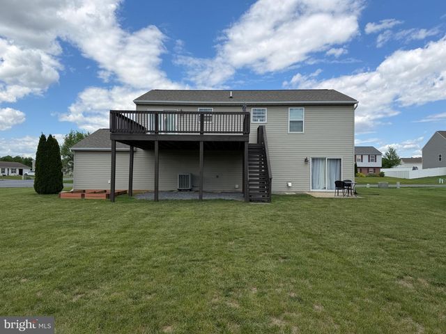 852 BRISTOL DRIVE, Greencastle, PA 17225