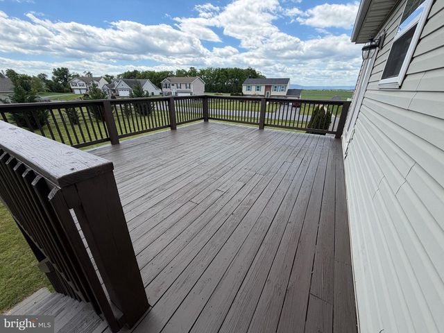 852 BRISTOL DRIVE, Greencastle, PA 17225