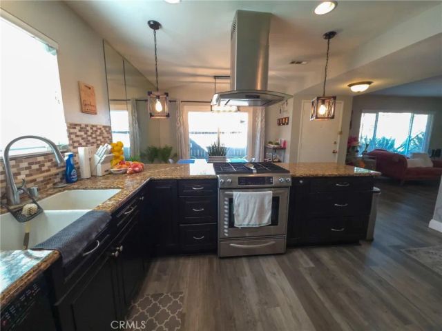 12700 Newport 47, Tustin, CA 92780