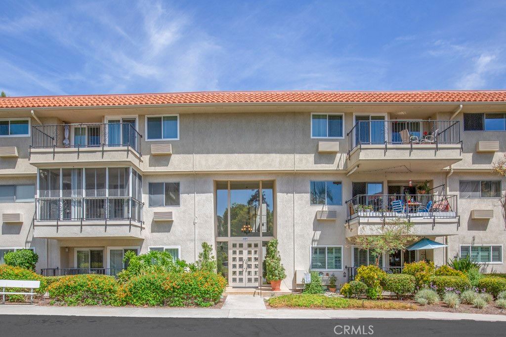 2391 VIA MARIPOAS 2G, Laguna Woods, CA 92637 — photo 2