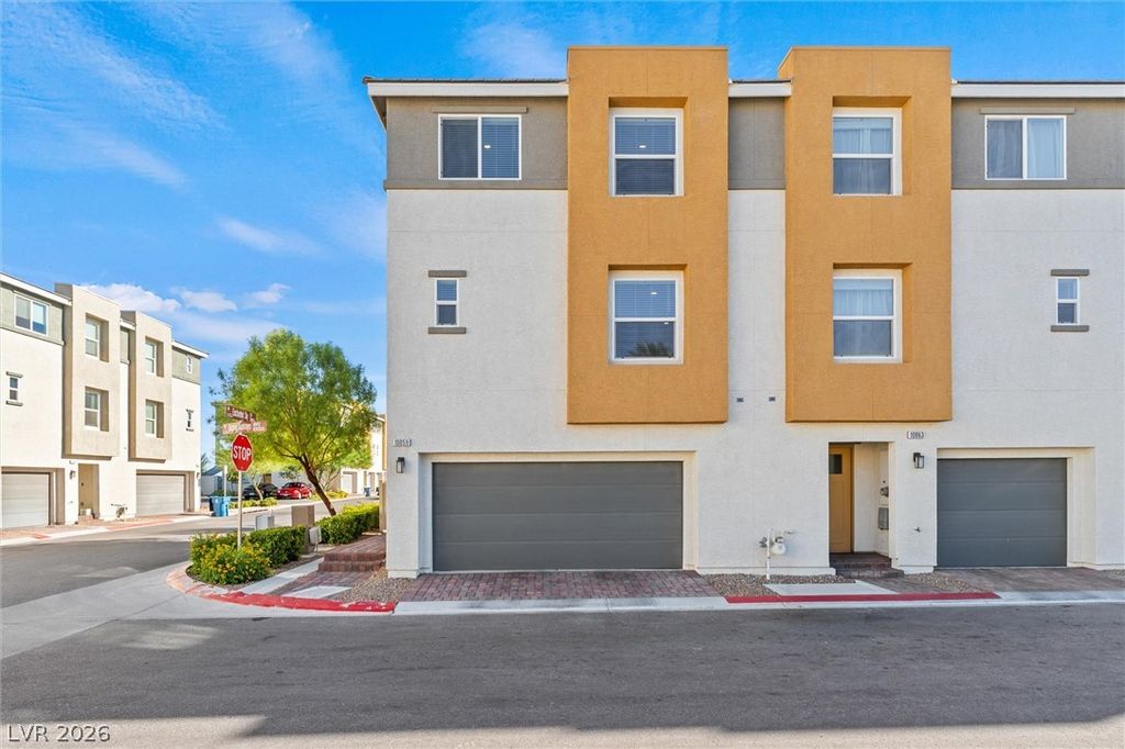 10059 Dazzling Sunrays Avenue, Las Vegas, NV 89129 — photo 3