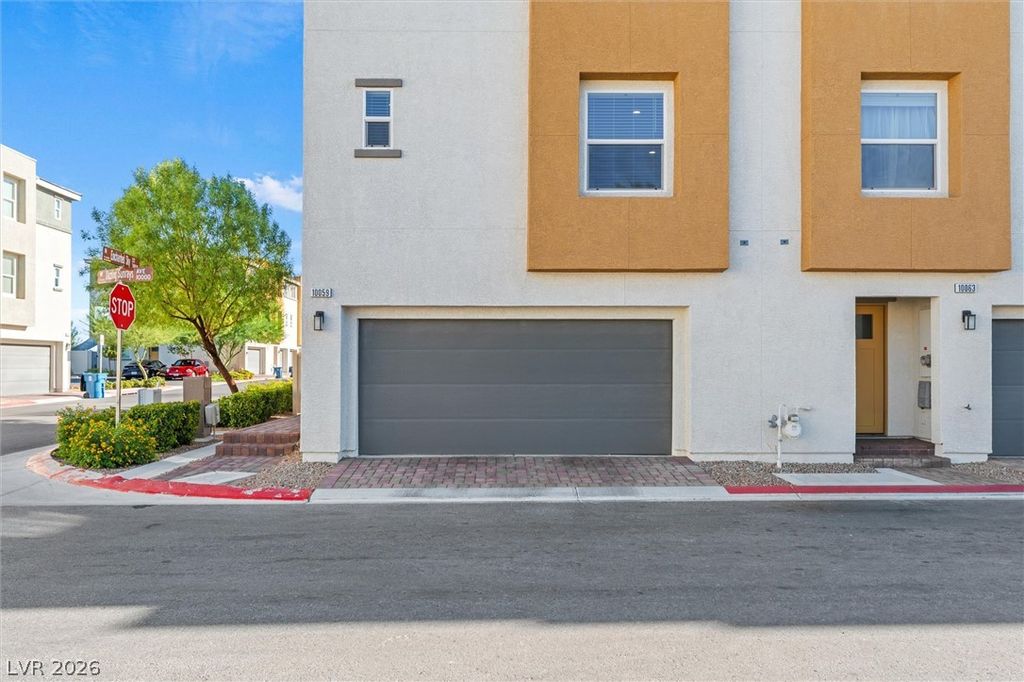 10059 Dazzling Sunrays Avenue, Las Vegas, NV 89129 — photo 5