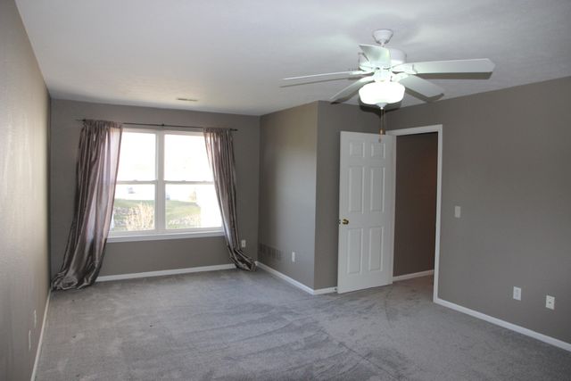 1376 Heatherwood Lane, Ann Arbor, MI 48108