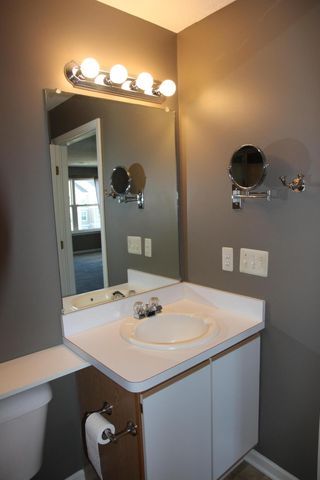 1376 Heatherwood Lane, Ann Arbor, MI 48108