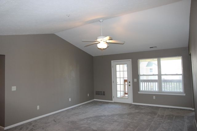 1376 Heatherwood Lane, Ann Arbor, MI 48108