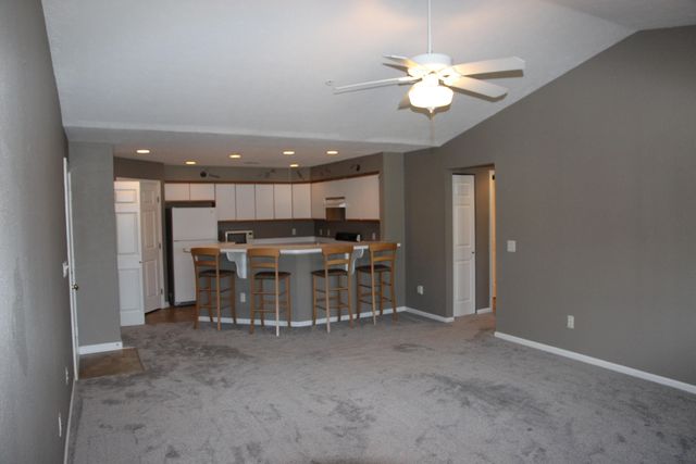 1376 Heatherwood Lane, Ann Arbor, MI 48108
