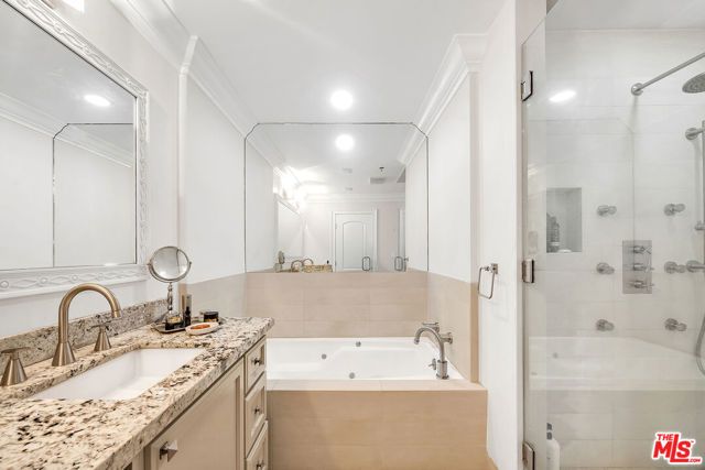 1040 4TH Street 204, Santa Monica, CA 90403