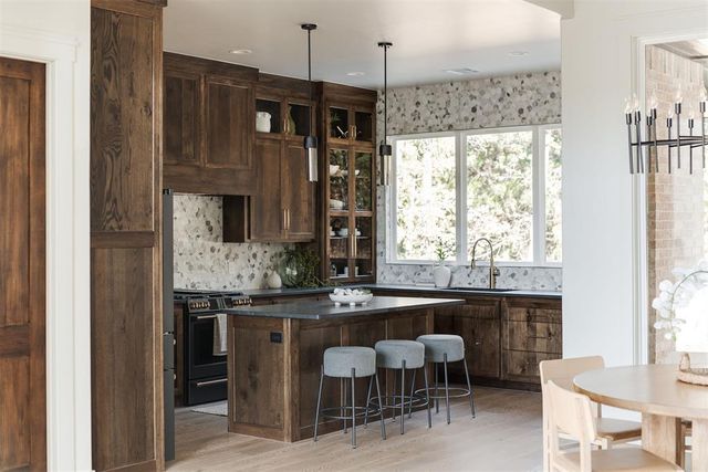 7225 Sunset Sail Avenue, Edmond, OK 73034