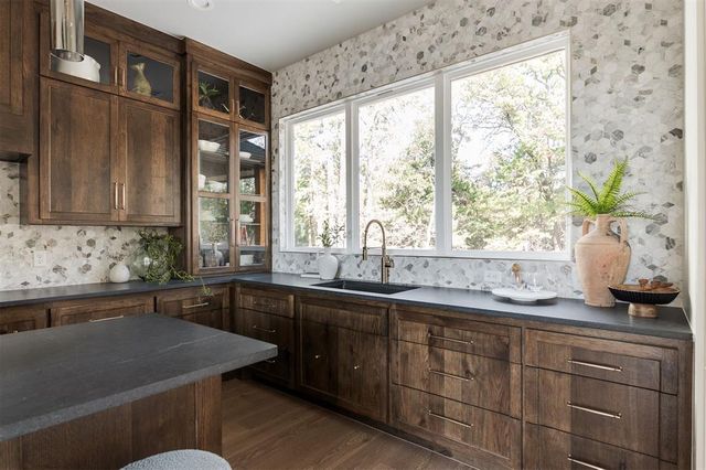 7225 Sunset Sail Avenue, Edmond, OK 73034