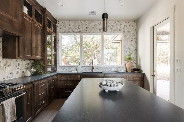 7225 Sunset Sail Avenue, Edmond, OK 73034