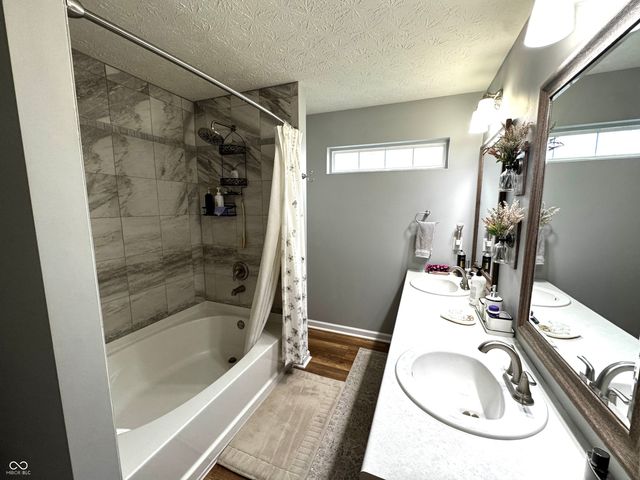 2275 Spring Dipper Drive, Greenfield, IN 46140