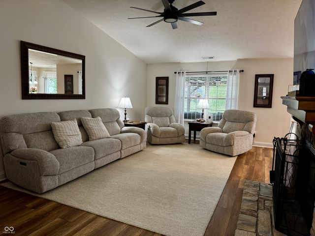 2275 Spring Dipper Drive, Greenfield, IN 46140