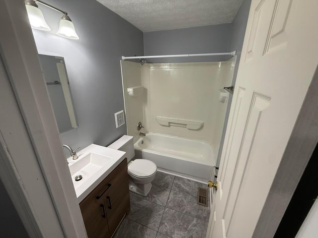 5746 Great Hall Court, C, Columbus, OH 43231