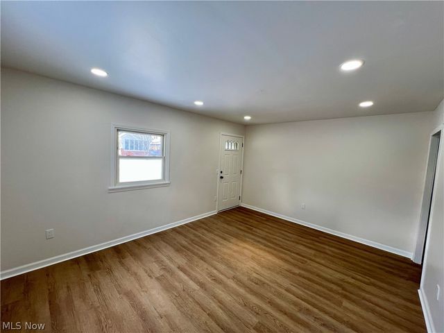 350 Concord Avenue, Elyria, OH 44035