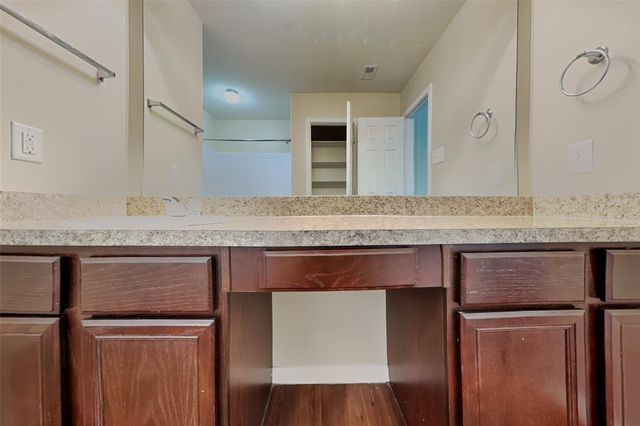 15458 Bammel Oaks Court, Houston, TX 77014