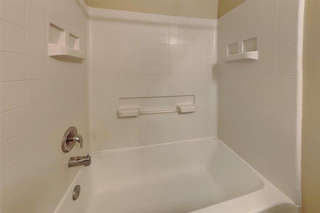 15458 Bammel Oaks Court, Houston, TX 77014