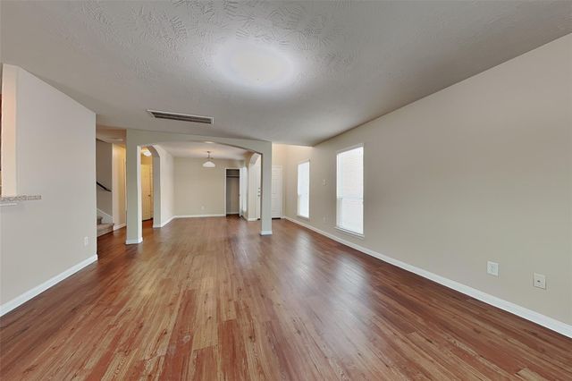15458 Bammel Oaks Court, Houston, TX 77014