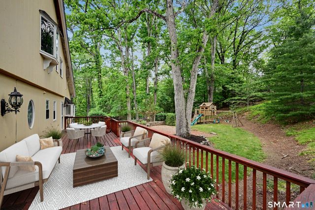 441 Cognewaugh Road, Greenwich, CT 06807