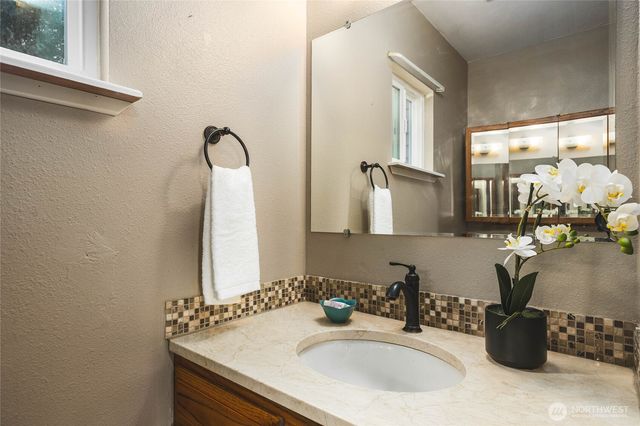 3600 W 3rd Street, Anacortes, WA 98221