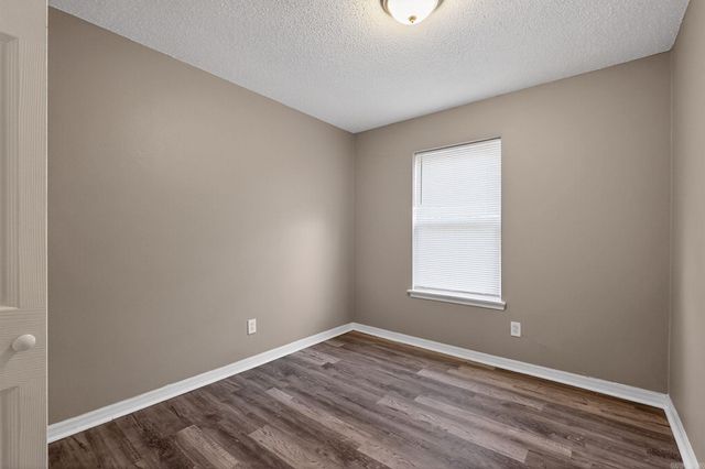 6 Wagon Circle, Little Rock, AR 72209