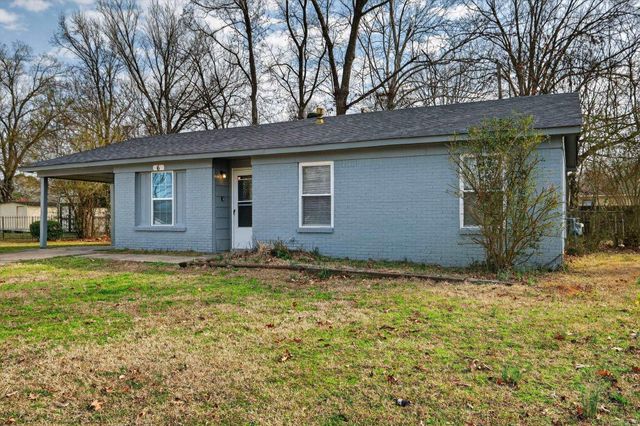 6 Wagon Circle, Little Rock, AR 72209