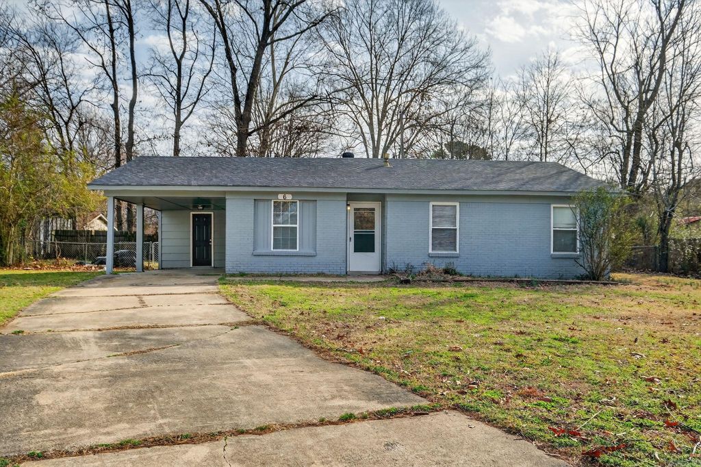 6 Wagon Circle, Little Rock, AR 72209