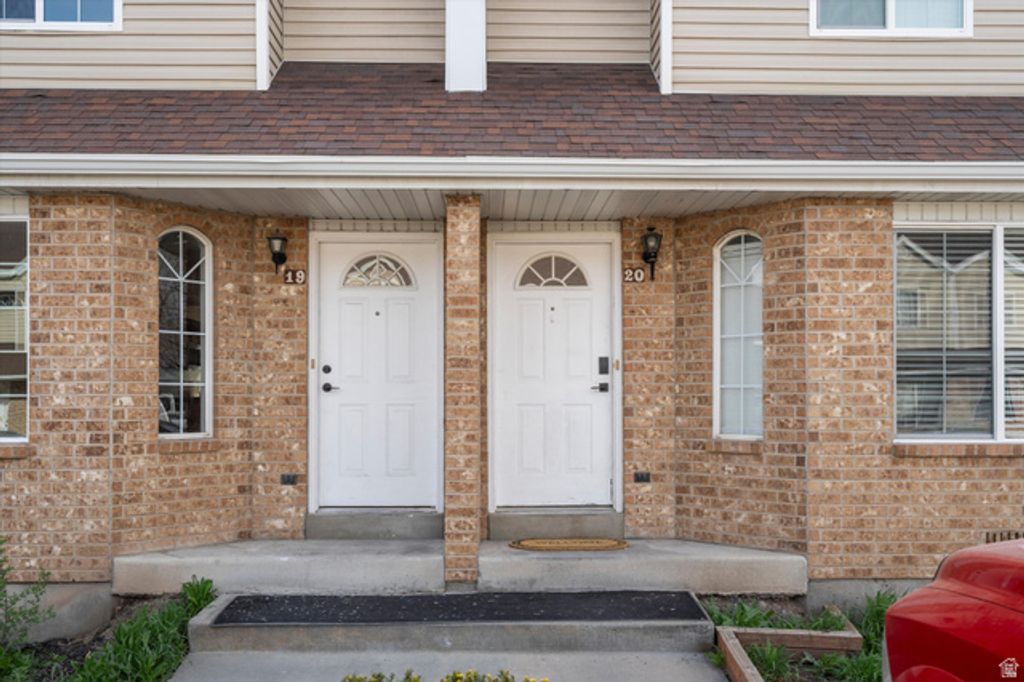 Image 4 of property listing at 1045 S 1200 W ##20, Marriott Slaterville, UT 84404