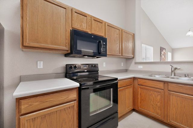 10628 Walnut Canyon Road SW, Albuquerque, NM 87121