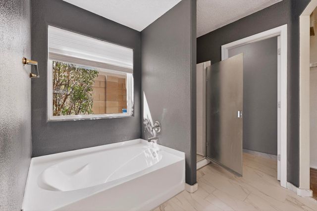 10628 Walnut Canyon Road SW, Albuquerque, NM 87121