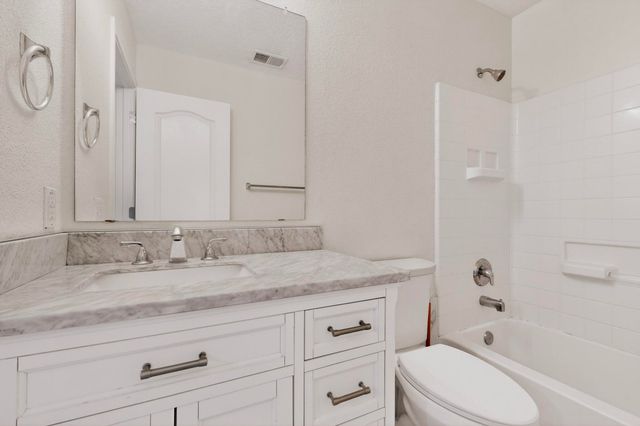 10628 Walnut Canyon Road SW, Albuquerque, NM 87121