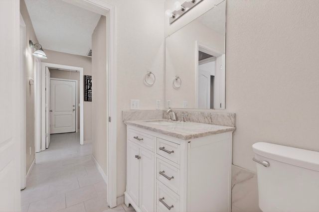 10628 Walnut Canyon Road SW, Albuquerque, NM 87121