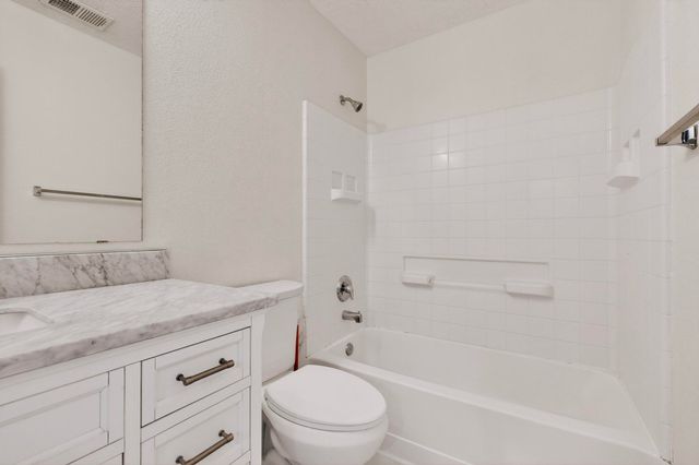 10628 Walnut Canyon Road SW, Albuquerque, NM 87121