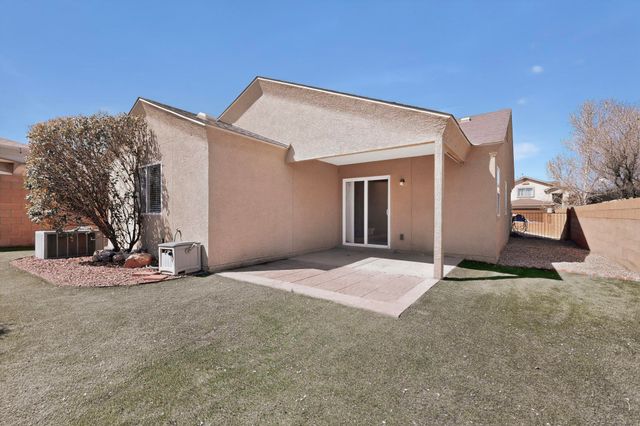 10628 Walnut Canyon Road SW, Albuquerque, NM 87121