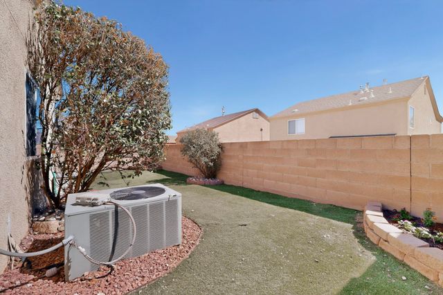 10628 Walnut Canyon Road SW, Albuquerque, NM 87121