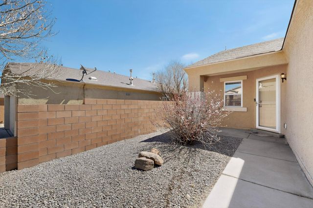 10628 Walnut Canyon Road SW, Albuquerque, NM 87121