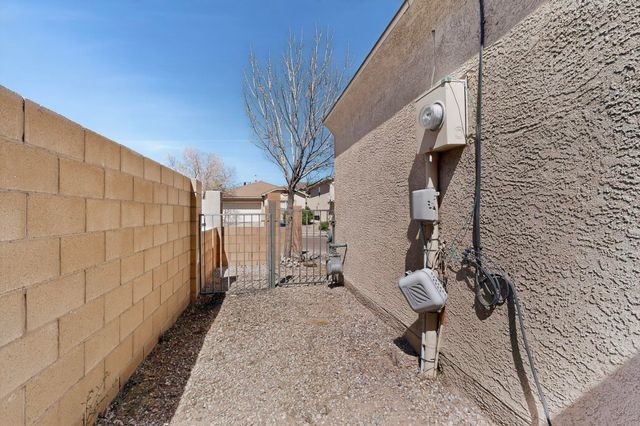 10628 Walnut Canyon Road SW, Albuquerque, NM 87121