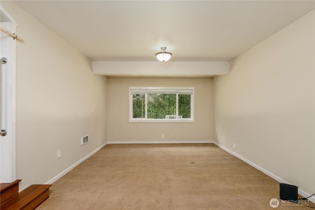 1717 S F Street, Port Angeles, WA 98363